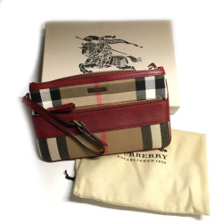 Pochette BURBERRY Haymarket Check en toile et cuir bordeaux