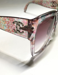 XXX Lunettes de soleil CHANEL roses