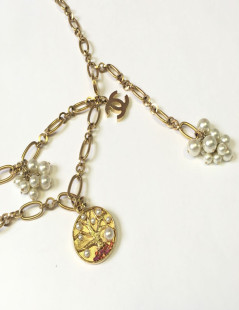 Belt necklace CHANEL golden chain and charms