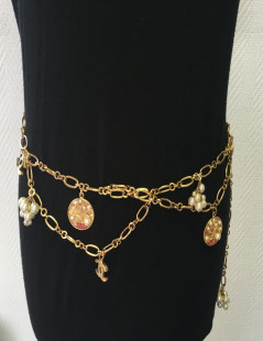 Belt necklace CHANEL golden chain and charms