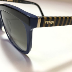 Lunettes de soleil FENDI