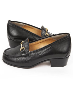 Loafers Gucci T 36 in black lambskin