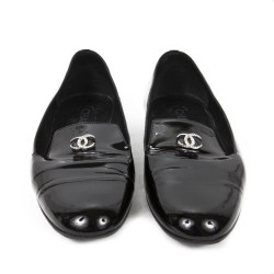 Ballerines CHANEL t 39.5 cuir verni noir