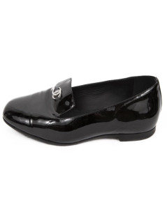 Moccasins t 39.5 CHANEL Black patent leather