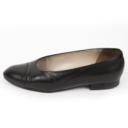 CHANEL T 37 black leather ballerinas