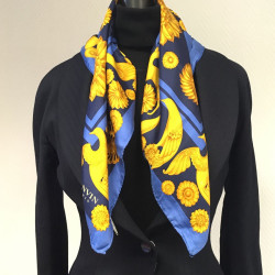 xxx A nettoyer Foulard LANVIN vintage en soie bleu et or