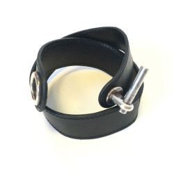 xxx Bracelet HERMES en cuir noir et boucle en argent massif