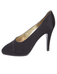 Couture Chanel T 40 pumps in black Duchess satin