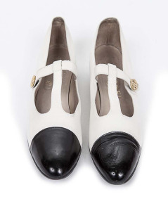 Ballerinas two-tone CHANEL T38