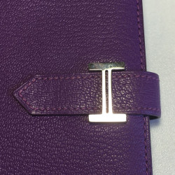 xxx Portefeuille HERMES Bearn en cuir violet