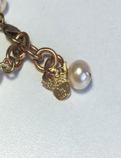 Collier MARGUERITE de VALOIS en perles et fleurette en pâte de verre