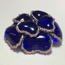 Sapphire glass GRIPOIX brooch