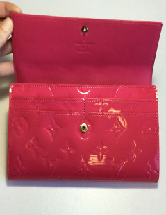 xxx Portefeuille LOUIS VUITTON Sarah en cuir verni rose