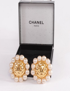 Boucles d'oreille clips CHANEL Couture Matelassées