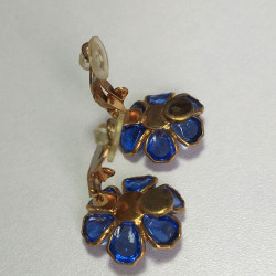 Boucles d'oreille clips MARGUERITE de VALOIS en pâte de verre bleue