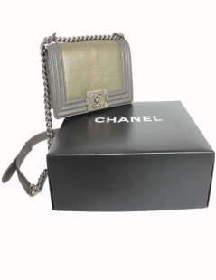 CHANEL 'Boy' Flap bag in khaki green lamb leather and stingray leather