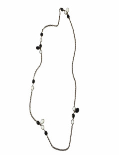 Necklace MARGUERITE of VALOIS gold chain and black and white glass paste