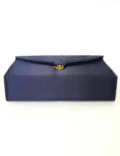 Pochette du soir VAN CLEEF & ARPELS bleue satinée