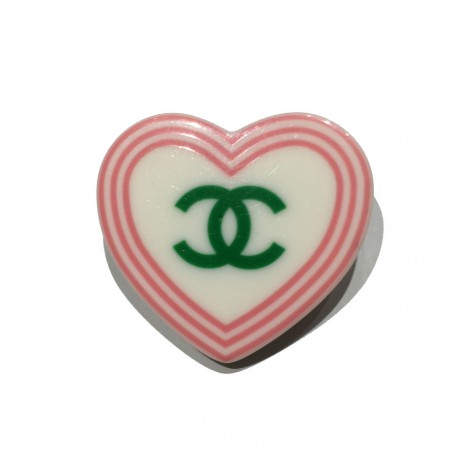 Pin's CHANEL GM coeur blanc 