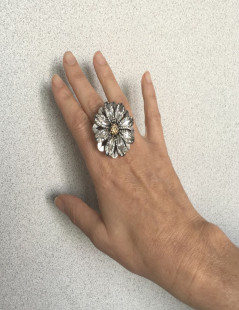 Bague Marguerite LANVIN T55 en métal argenté et strass