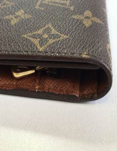 LOUIS VUITTON Brown monogram canvas wallet