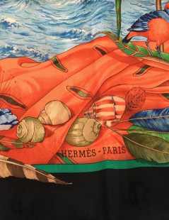 Carré HERMES "Christophe Colomb découvre l'Amérique" en soie 