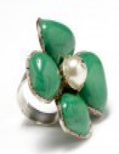 Ring MARGUERITE of VALOIS in green glass paste-4 leaf clover