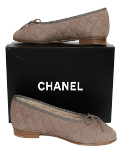 Ballerines CHANEL T 40 matelassées daim