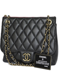 Sac CHANEL cuir matelassé noir