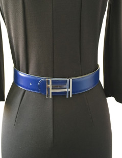 Ceinture HERMES cuir lisse bleu bijouterie argentée T65