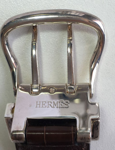 Bracelet HERMES boucle sellier TGM en argent et crocodile marron