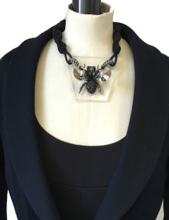 Collier LANVIN insecte en cristaux de swarovski et strass