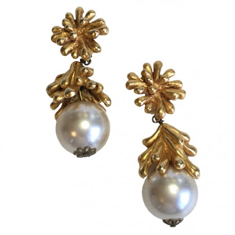 Clips CHRISTIAN LACROIX vintage pendants gold and Pearly Pearl