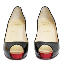 Escarpins LOUBOUTIN T38 cuir verni