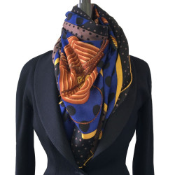 HERMES  "Clic Clac à pois" shawl in black, brown and indigo xashmere and silk