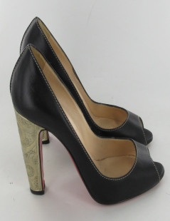 Escarpins T37.5 LOUBOUTIN