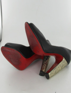 Escarpins T37.5 LOUBOUTIN