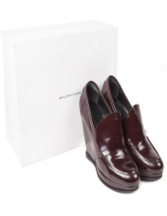 Escarpins BALENCIAGA T 40 FR cuir bordeaux