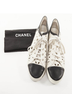 CHANEL T 39.5 black and white leather and embroidery sneakers