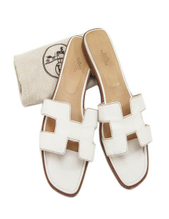 Oran HERMES T 39.5 en White Leather mules