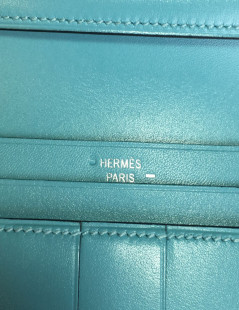 Portefeuille Bearn HERMES cuir et lézard bleu