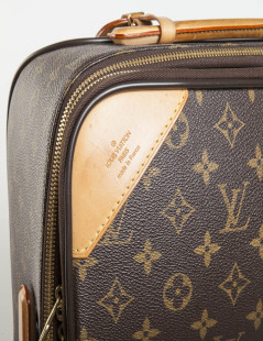 Valise Pegase legere roulante LOUIS VUITTON