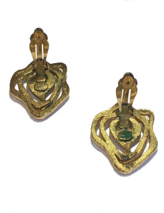 CHANEL Vintage clip-on earrings in gilt metal