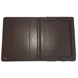 xxx Etui IPAD CHANEL en cuir matelassé noir