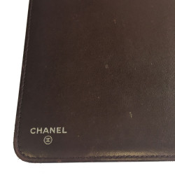 xxx Etui IPAD CHANEL en cuir matelassé noir