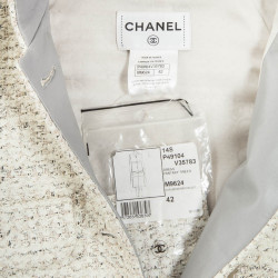 Robe CHANEL T 42 sans manche tweed peint crème