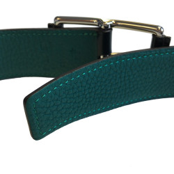 Ceinture HERMES "Hop" en veau box et togo vert foncé et boucle en laiton palladié T90