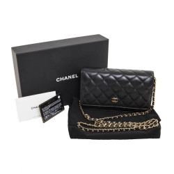 Mini sac CHANEL matelassé noir