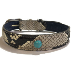 Collier et laisse petit chein PETS & STONES en python naturel