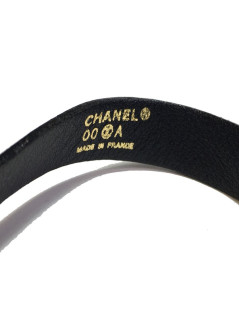 Bracelet CHANEL en cuir d'agneau lisse noir fermoir en métal argenté